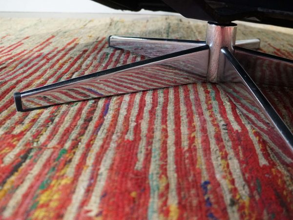Leo Lounge Chair By Robin Day