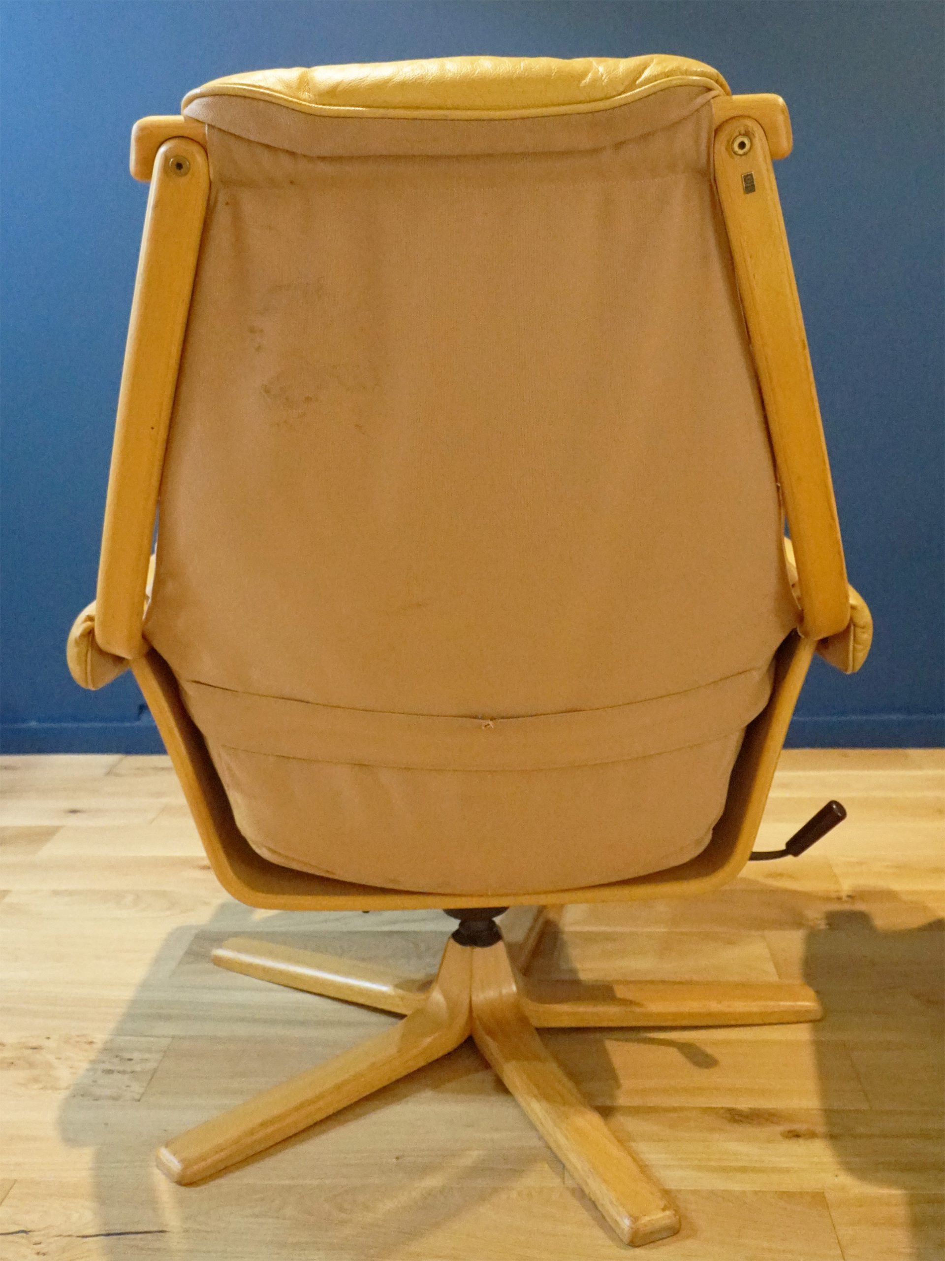 1970s Leather Swivel Chairs by Göte Möbler - Image 10