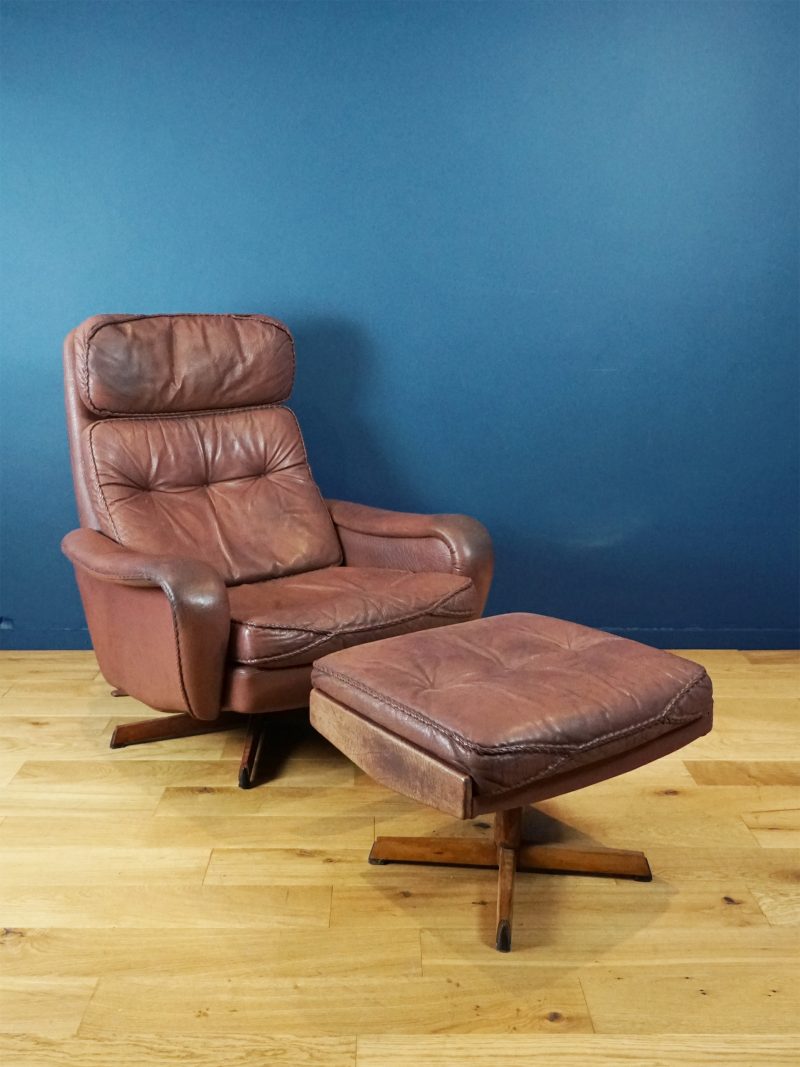 Danish Mid-Century Leather Swivel Lounge Chair & Ottoman